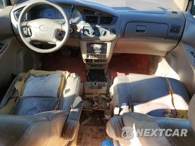 Zdjęcie 8 z 12 samochodu: 2003 TOYOTA SIENNA LE VIN:4T3ZF13C93U534194 - miniatura