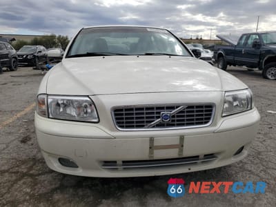 Piąte zdjęcie samochodu w środku: 2005 VOLVO S80 2.5T VIN:YV1TS592851413787 - miniatura