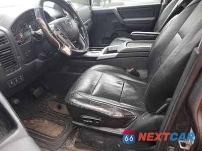 Zdjęcie 7 z 12 samochodu: 2014 NISS TITAN VIN:1N6AA0EC2EN505209 - miniatura