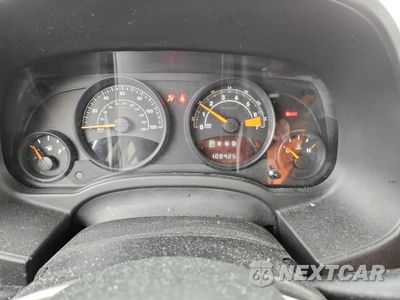 Zdjęcie 9 z 13 samochodu: 2015 JEEP PATRIOT LATITUDE VIN:1C4NJRFB3FD206866 - miniatura