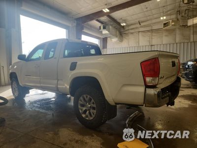 Drugie zdjęcie samochodu z przodu: 2017 TOYOTA TACOMA ACCESS CAB VIN:5TFSZ5AN6HX114450 - miniatura