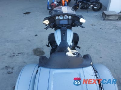 Zdjęcie 6 z 9 samochodu: 2025 HARLEY-DAVIDSON FLHTCUTG VIN:1HD1MAF15SB852798 - miniatura