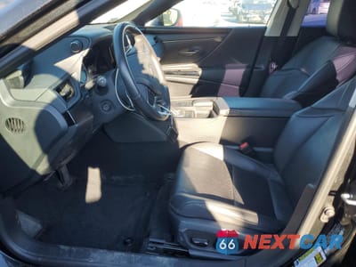 Zdjęcie 7 z 15 samochodu: 2022 LEXUS ES 300H BASE VIN:58ADA1C14NU021074 - miniatura