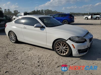 Czwarte zdjęcie samochodu z boku: 2016 BMW 228 I SULEV VIN:WBA1F9C5XGV544529 - miniatura