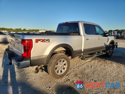 Trzecie zdjęcie samochodu z tyłu: 2018 FORD F350 SUPER DUTY VIN:1FT8W3BT7JEB16410 - miniatura
