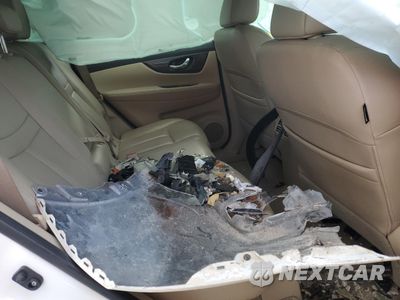 Zdjęcie 11 z 13 samochodu: 2014 NISSAN ROGUE S VIN:5N1AT2MT8EC872276 - miniatura