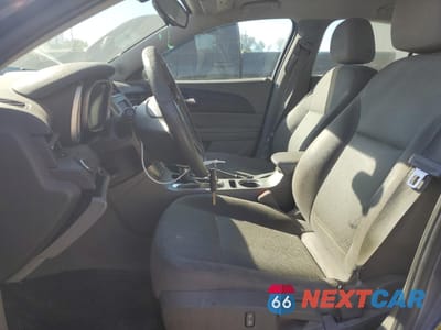 Zdjęcie 7 z 12 samochodu: 2014 CHEVROLET MALIBU LS VIN:1G11B5SL0EF228337 - miniatura