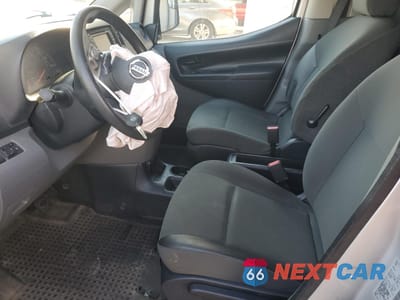 Zdjęcie 7 z 16 samochodu: 2015 NISSAN NV200 2.5S VIN:3N6CM0KN9FK735326 - miniatura