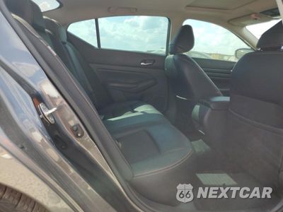 Zdjęcie 10 z 12 samochodu: 2019 NISSAN ALTIMA SR VIN:1N4BL4CV9KN320850 - miniatura