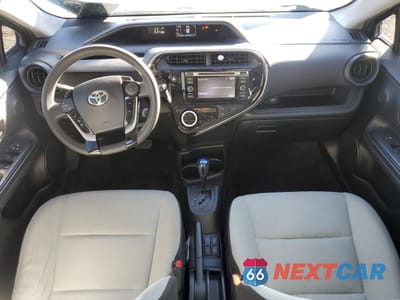 Zdjęcie 8 z 14 samochodu: 2018 TOYOTA PRIUS C VIN:JTDKDTB35J1599804 - miniatura