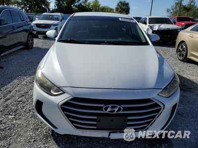 Piąte zdjęcie samochodu w środku: 2017 HYUNDAI ELANTRA SE VIN:5NPD74LF0HH136082 - miniatura