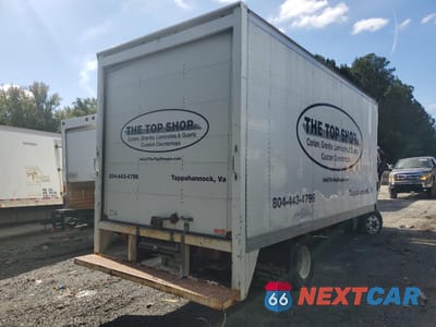 Trzecie zdjęcie samochodu z tyłu: 2015 ISUZU NPR VIN:54DB4W1B9FS808159 - miniatura