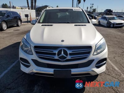 Piąte zdjęcie samochodu w środku: 2018 MERCEDES-BENZ GLE 350 VIN:4JGDA5JB3JB064966 - miniatura