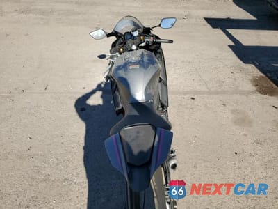 Zdjęcie 6 z 9 samochodu: 2024 YAMAHA YZFR7 VIN:JYARM38E2RA009606 - miniatura