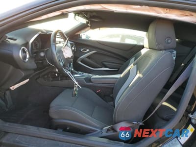 Zdjęcie 7 z 12 samochodu: 2019 CHEVROLET CAMARO LS VIN:1G1FB1RX1K0148986 - miniatura