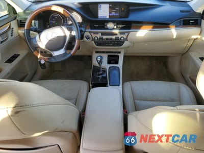 Zdjęcie 8 z 13 samochodu: 2013 LEXUS ES 300H VIN:JTHBW1GG8D2038455 - miniatura