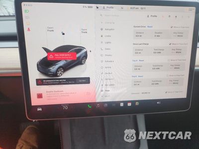 Zdjęcie 9 z 13 samochodu: 2024 TESLA MODEL Y VIN:7SAYGDED9RF018824 - miniatura