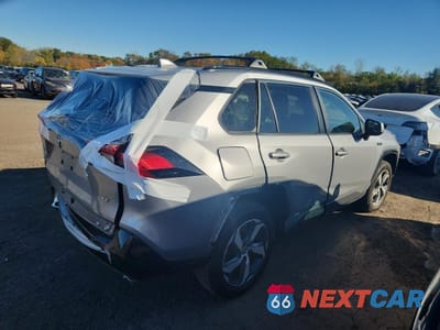 Trzecie zdjęcie samochodu z tyłu: 2021 TOYOTA RAV4 PRIME SE VIN:JTMAB3FV4MD072935 - miniatura