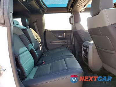 Zdjęcie 11 z 15 samochodu: 2024 GMC HUMMER SUV 3X VIN:1GKB0RDC4RU110531 - miniatura