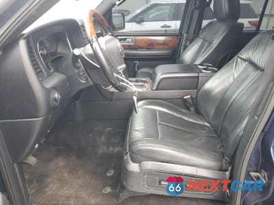 Zdjęcie 7 z 15 samochodu: 2015 LINCOLN NAVIGATOR L VIN:5LMJJ3JT2FEJ12136 - miniatura