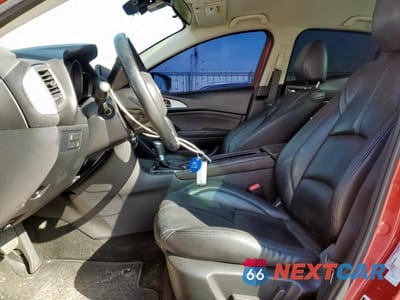 Zdjęcie 7 z 13 samochodu: 2017 MAZDA 3 TOURING VIN:3MZBN1V76HM125371 - miniatura