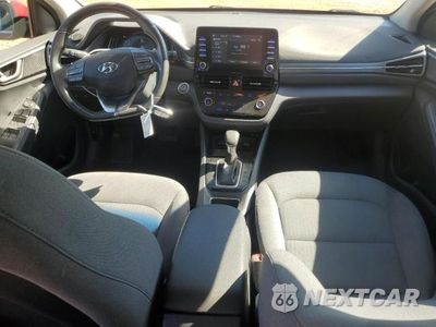 Zdjęcie 8 z 12 samochodu: 2020 HYUNDAI IONIQ SE VIN:KMHC75LC8LU216876 - miniatura