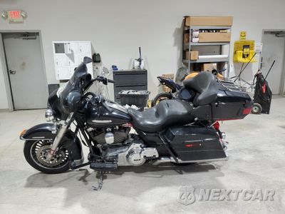 Trzecie zdjęcie samochodu z tyłu: 2012 HARLEY-DAVIDSON FLHTK ELECTRA GLIDE ULTRA LIMITED VIN:1HD1KEM33CB644549 - miniatura