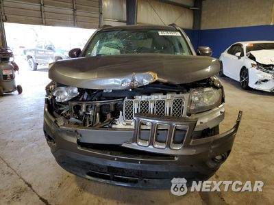 Piąte zdjęcie samochodu w środku: 2016 JEEP COMPASS LATITUDE VIN:1C4NJDEB1GD596324 - miniatura