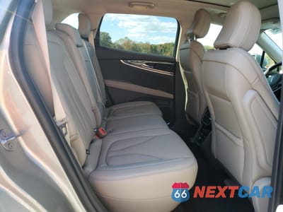 Zdjęcie 11 z 13 samochodu: 2023 LINCOLN NAUTILUS RESERVE VIN:2LMPJ8KP2PBL21664 - miniatura