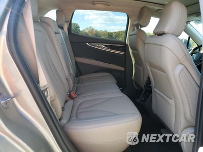 Zdjęcie 11 z 13 samochodu: 2023 LINCOLN NAUTILUS RESERVE VIN:2LMPJ8KP2PBL21664 - miniatura