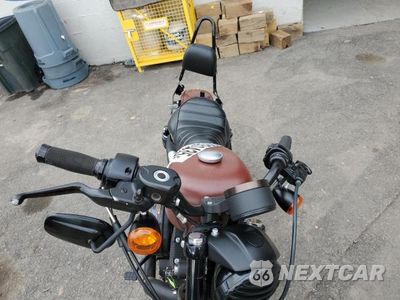 Piąte zdjęcie samochodu w środku: 2017 HARLEY-DAVIDSON XL883 IRON 883 VIN:1HD4LE217HC430998 - miniatura