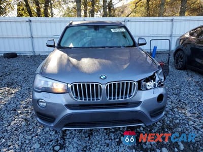 Piąte zdjęcie samochodu w środku: 2017 BMW X3 XDRIVE28I VIN:5UXWX9C39H0T24638 - miniatura
