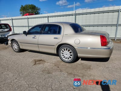 Drugie zdjęcie samochodu z przodu: 2006 LINCOLN TOWN CAR SIGNATURE VIN:1LNHM81W16Y610911 - miniatura