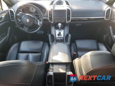 Zdjęcie 8 z 13 samochodu: 2014 PORSCHE CAYENNE S HYBRID VIN:WP1AE2A21ELA51111 - miniatura