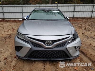 Piąte zdjęcie samochodu w środku: 2020 TOYOTA CAMRY SE VIN:4T1G11AK8LU876289 - miniatura
