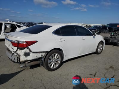 Trzecie zdjęcie samochodu z tyłu: 2014 LEXUS ES 300H VIN:JTHBW1GG7E2072758 - miniatura