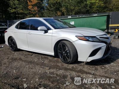 Czwarte zdjęcie samochodu z boku: 2019 TOYOTA CAMRY XSE VIN:4T1B61HK7KU821297 - miniatura