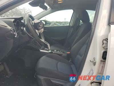 Zdjęcie 7 z 14 samochodu: 2018 TOYOTA YARIS IA VIN:3MYDLBYV0JY309092 - miniatura
