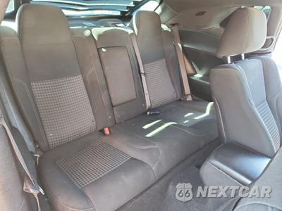 Zdjęcie 10 z 14 samochodu: 2019 DODGE CHALLENGER SXT VIN:2C3CDZAGXKH677450 - miniatura