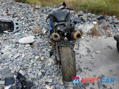 Czwarte zdjęcie samochodu z boku: 2006 KAWASAKI ZX1000 D6F VIN:JKAZXCD116A017331 - miniatura