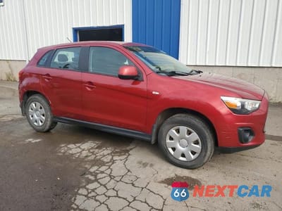 Czwarte zdjęcie samochodu z boku: 2015 MITSUBISHI RVR SE VIN:4A4AH3AU6FE605077 - miniatura