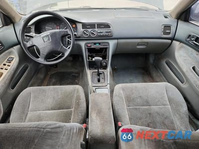 Zdjęcie 8 z 13 samochodu: 1997 HONDA ACCORD EX VIN:1HGCD5656VA021441 - miniatura