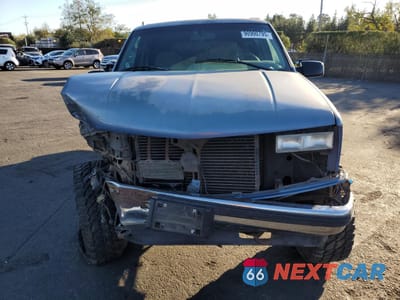 Piąte zdjęcie samochodu w środku: 1995 CHEVROLET TAHOE K1500 VIN:1GNEK13K3SJ441600 - miniatura