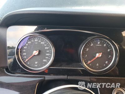 Zdjęcie 9 z 12 samochodu: 2019 MERCEDES-BENZ E 300 VIN:WDDZF4JB4KA516457 - miniatura