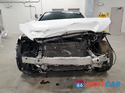 Piąte zdjęcie samochodu w środku: 2018 MERCEDES-BENZ C 300 4MATIC VIN:55SWF4KB8JU275647 - miniatura