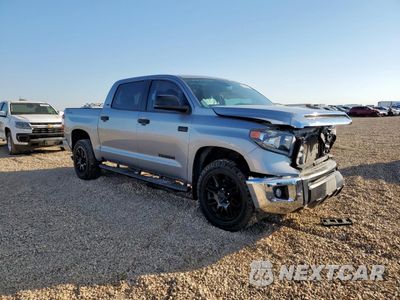 Czwarte zdjęcie samochodu z boku: 2021 TOYOTA TUNDRA CREWMAX SR5 VIN:5TFEY5F13MX289223 - miniatura