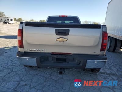 Zdjęcie 6 z 11 samochodu: 2008 CHEVROLET SILVERADO K3500 VIN:1GCJK39K98E150840 - miniatura
