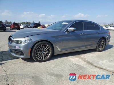 2019 BMW 530E WBAJA9C54KB389419 - główne zdjęcie licytacji z USA - miniatura
