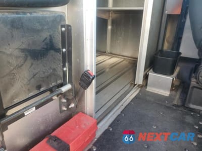 Zdjęcie 6 z 10 samochodu: 2022 RAM PROMASTER 3500 STEP VAN - PRIOR FLEET - BAD CHARGING SYSTEM VIN:3C7WRVMG0NE126459 - miniatura