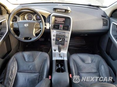 Zdjęcie 8 z 12 samochodu: 2010 VOLVO XC60 T6 VIN:YV4992DZ0A2120482 - miniatura
